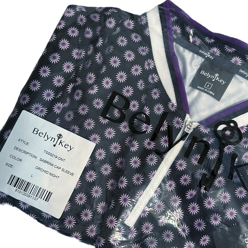 Belyn Key Cap Sleeve Top Quarter Zip - Picture 5 of 5